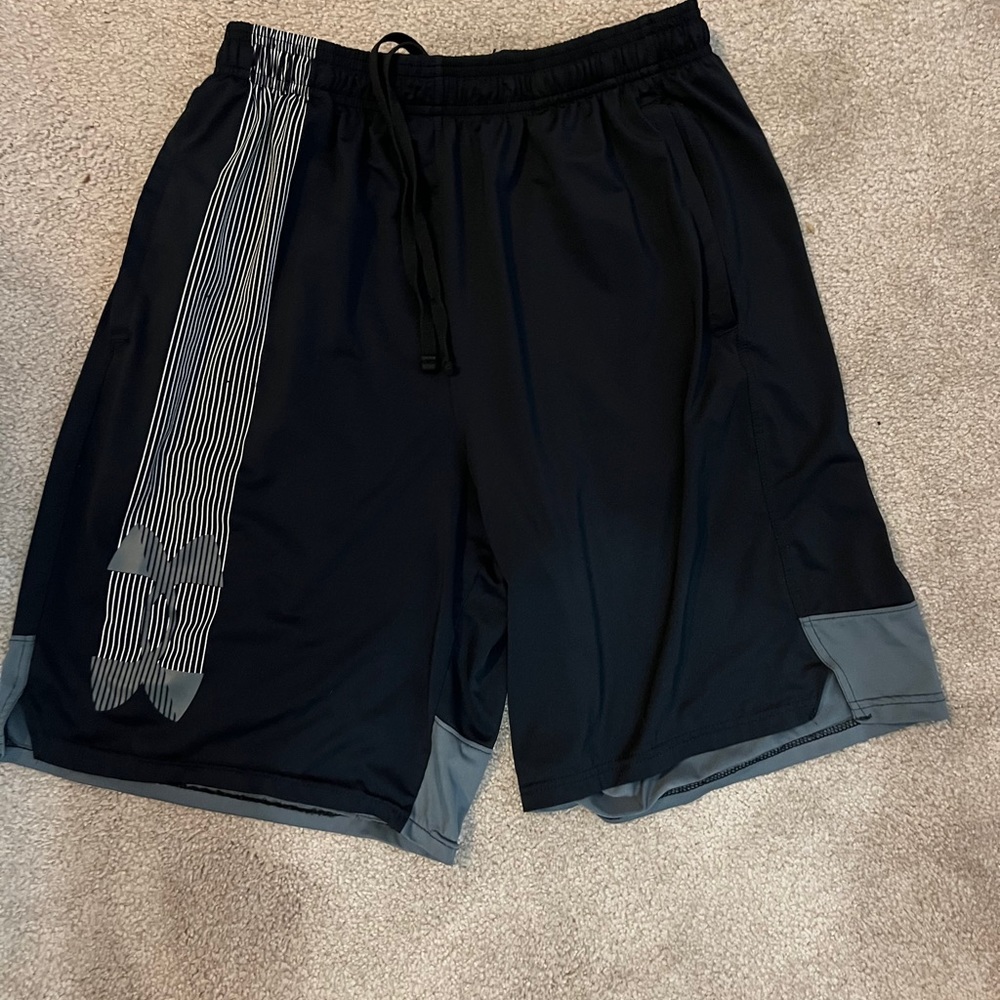 Black and gray under armour bball shorts size L